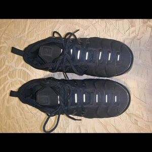 Nike vapormax plus , triple black
